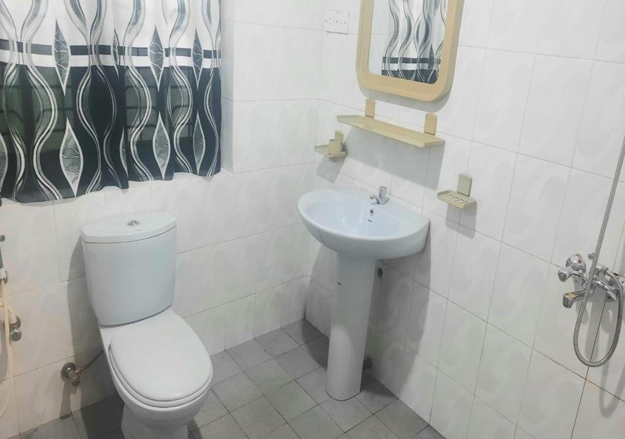 Golden Shower Inn キャンディー エクステリア 写真